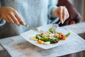 Happy Belly Health | Eat a Light Dinner for Better Digestion and Sleep - Happy Belly Health